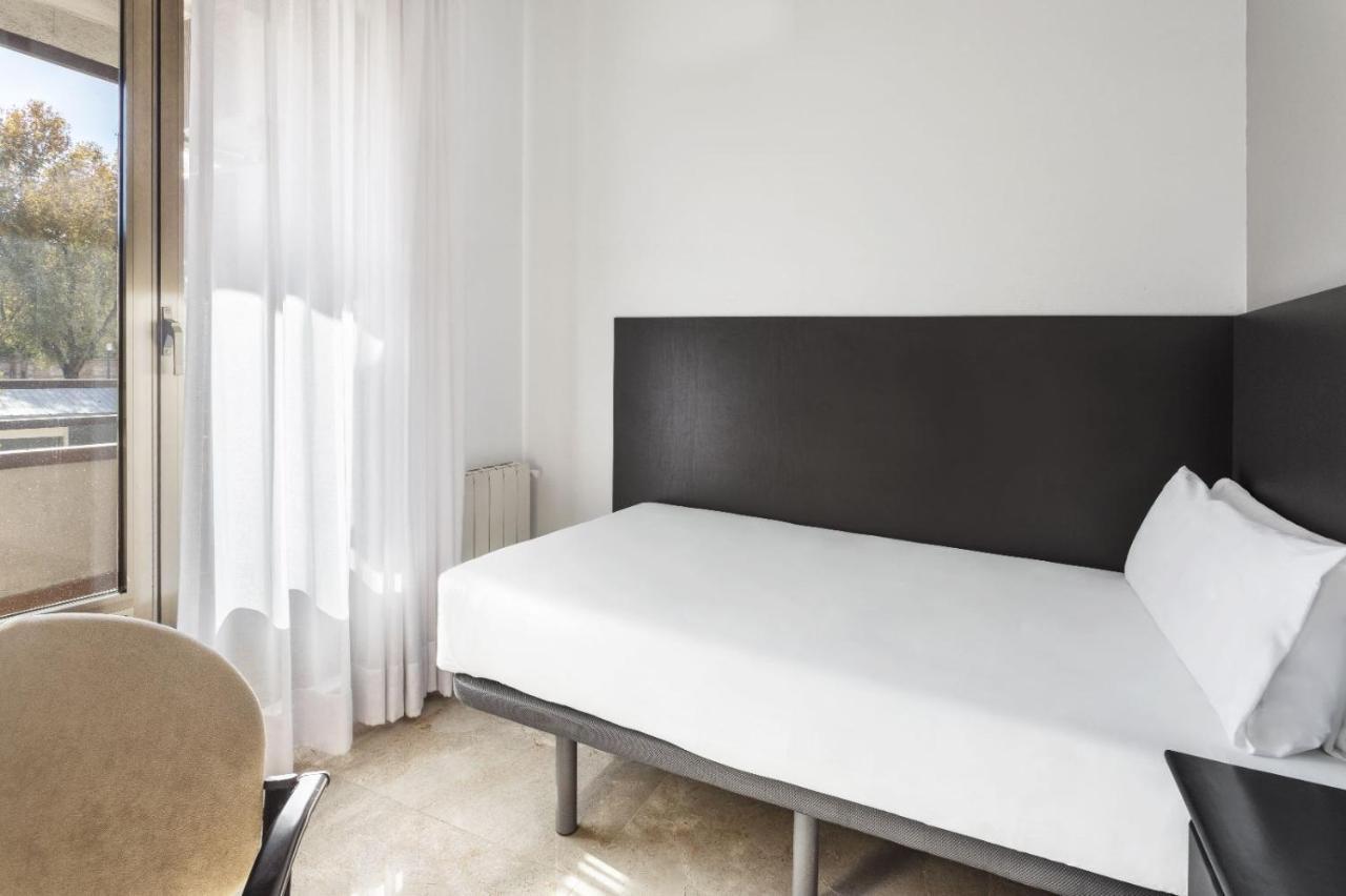 Hotel Victoria Valdemoro Eksteriør billede