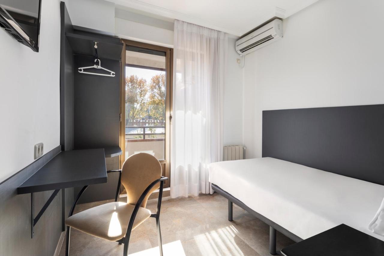 Hotel Victoria Valdemoro Eksteriør billede