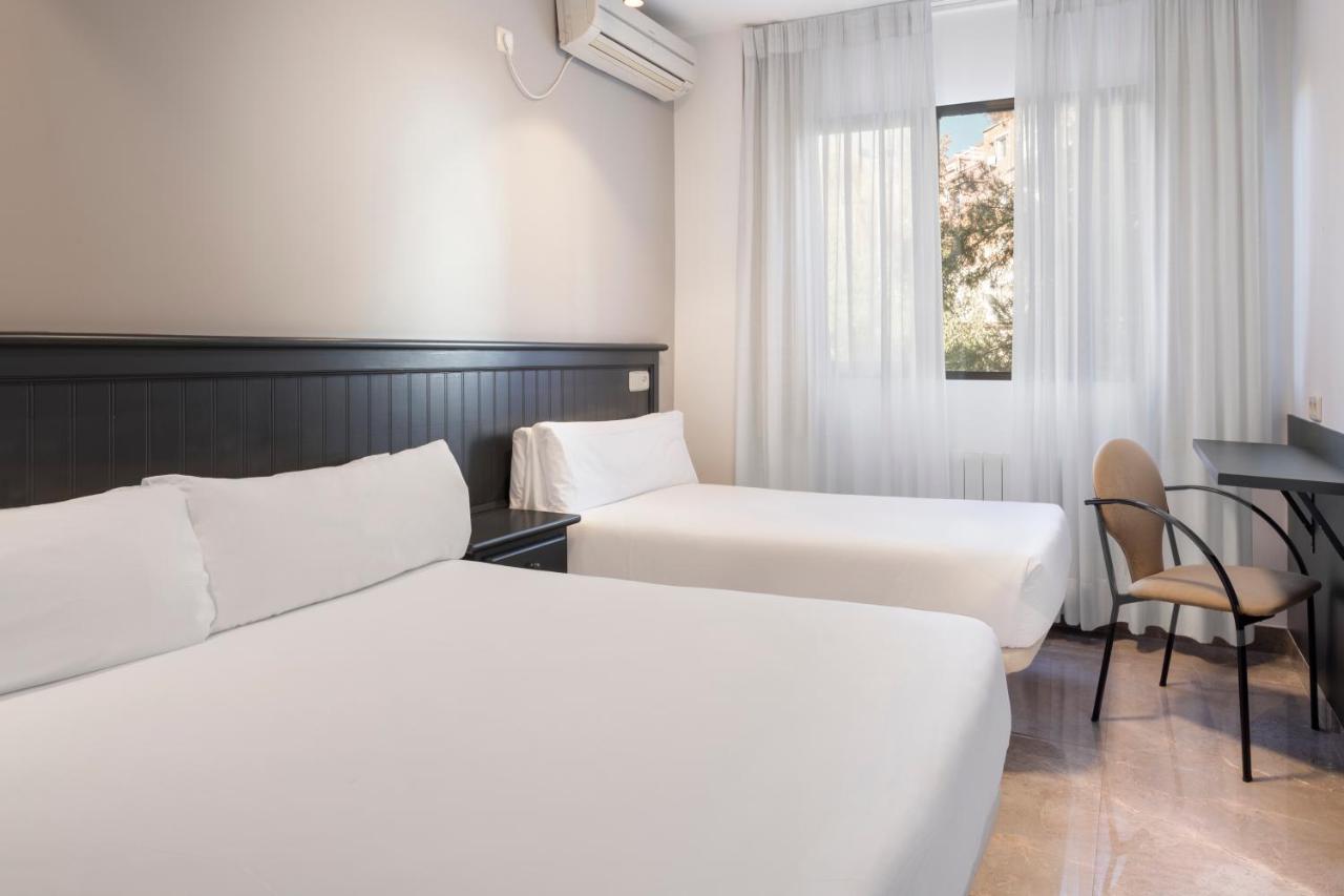 Hotel Victoria Valdemoro Eksteriør billede