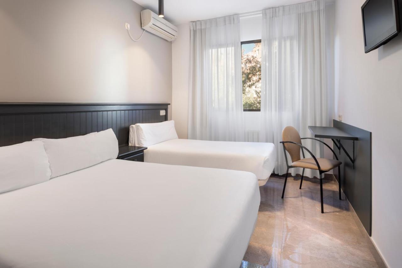 Hotel Victoria Valdemoro Eksteriør billede