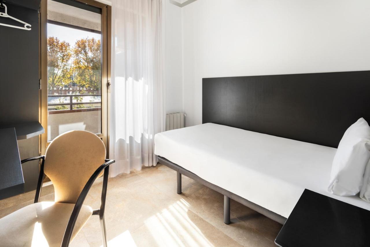 Hotel Victoria Valdemoro Eksteriør billede