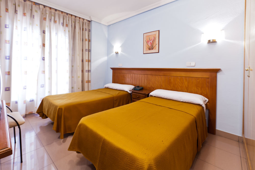 Hotel Victoria Valdemoro Eksteriør billede